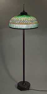 22" Curtain border tiffany floor lamp